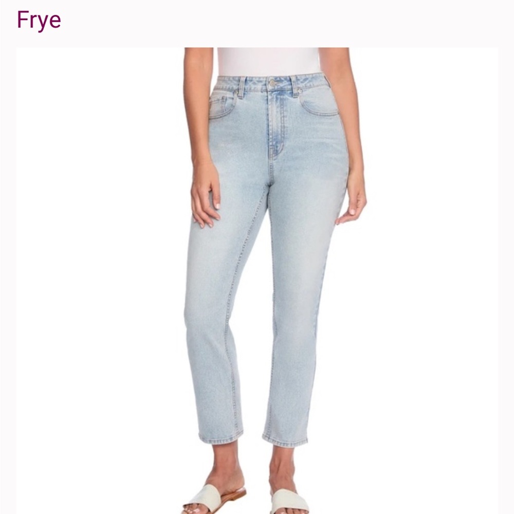 Frye Stevie High Rise Light Wash Straight‎ Denim Jeans